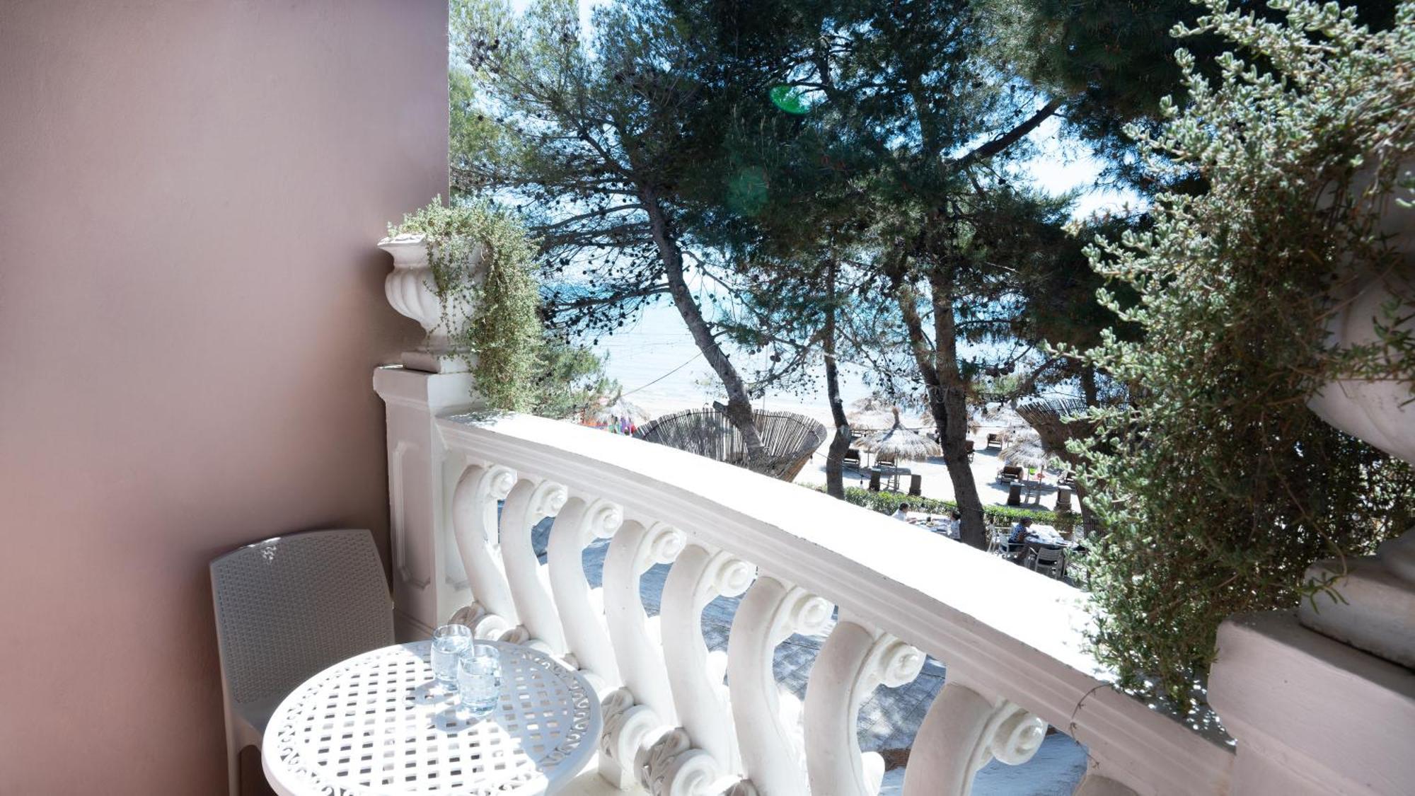 Cosmo Beach Hotel Durrës Exterior foto